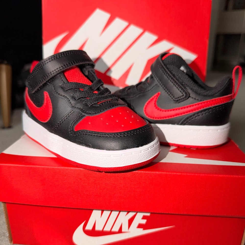 Nike Kids Black and Red Velcro Sneakers